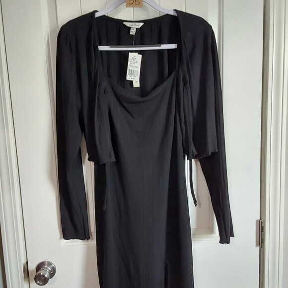 NWT - Picture 2 of 3